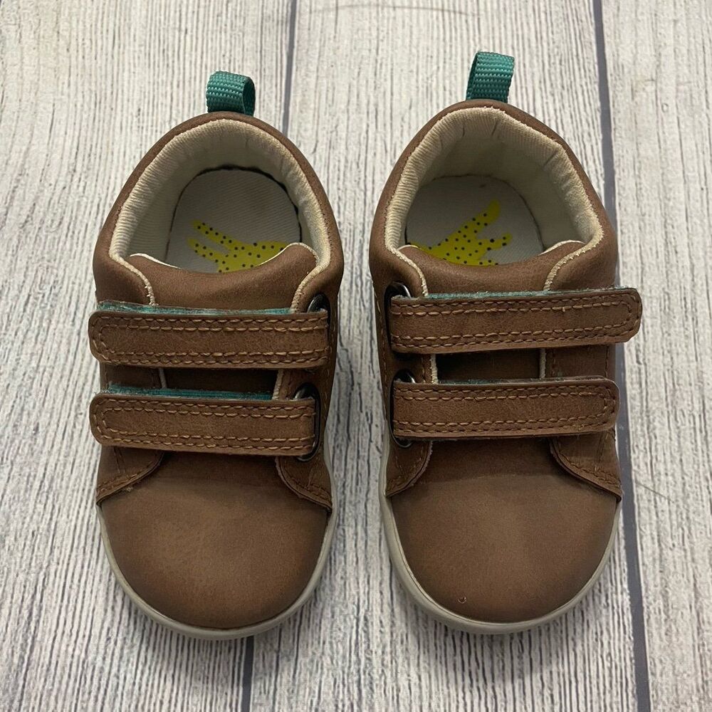 Brown Ten Little Little Boy Toddler Shoes, Size 6.5